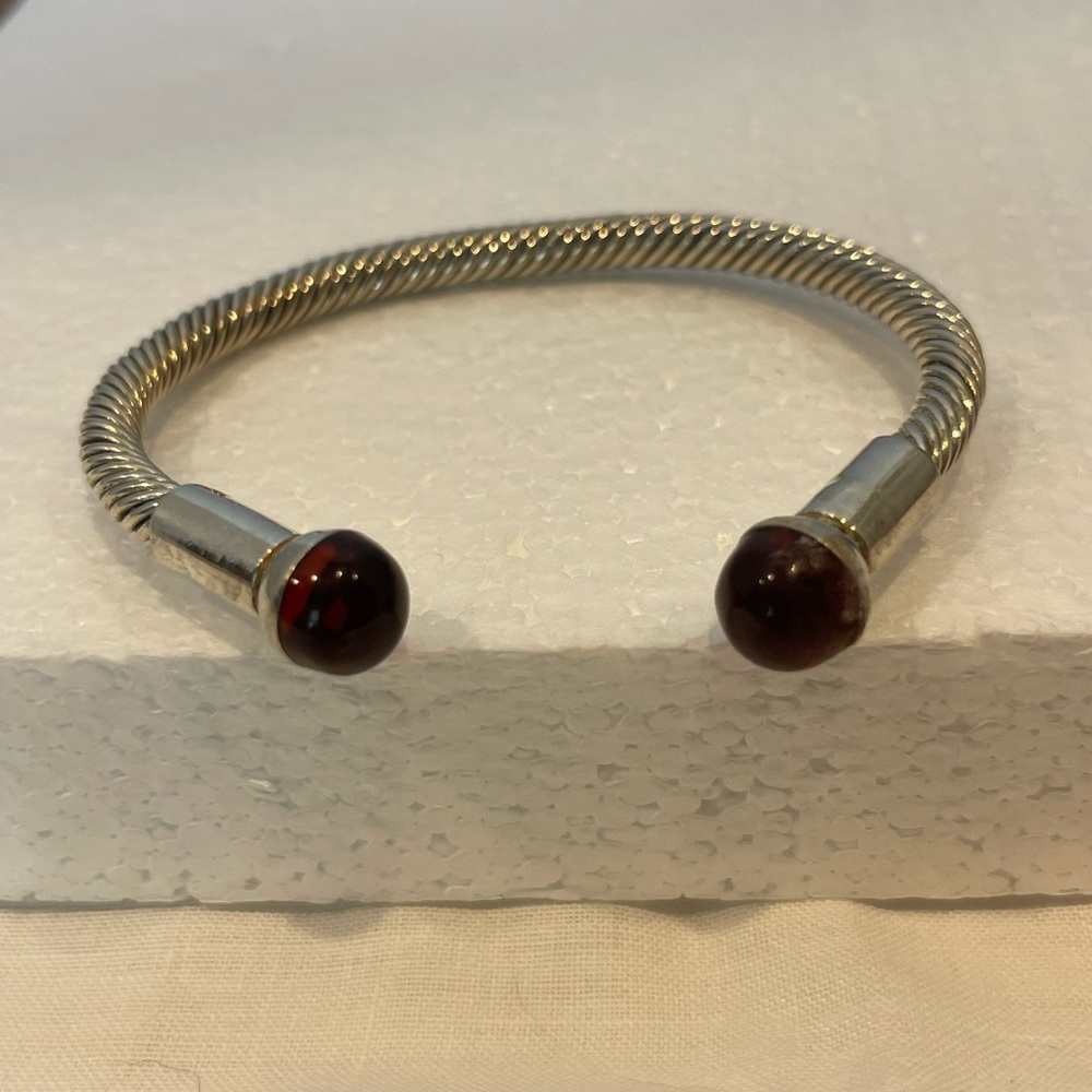 Sterling & carnelian bracelet